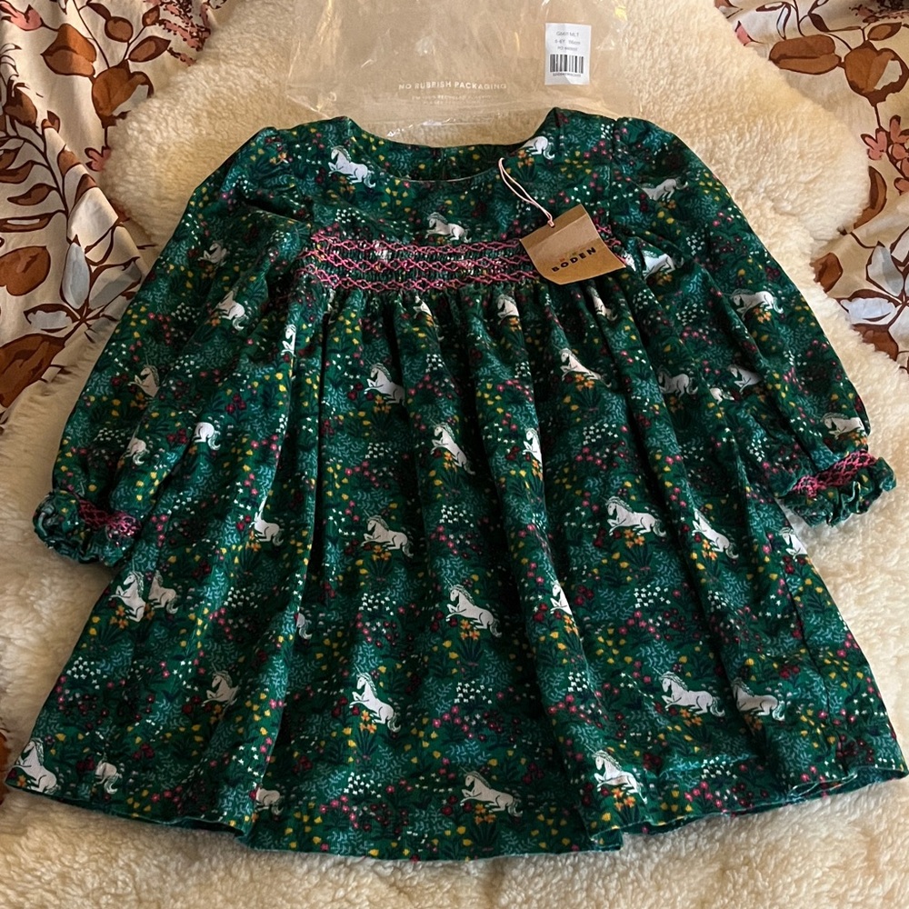 Mini Boden Corduroy Unicorn Smocked Dress🦄